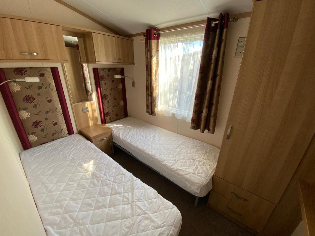 8 Berth Caravan Skegness Golden Palm Resort Чапъл Сейнт Лионардс Екстериор снимка